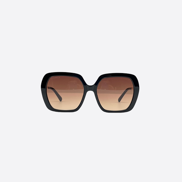 Chanel plain mirror CH5521